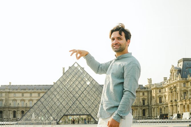 Private Photo Shoot at the Louvre - Louvre Pyramids, Grand Palace and Gardens: Where the Biggest Photos Happen