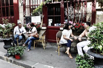 Private Photography Walking Tour of Paris: Latin Quarter or Montmartre - Logistics that matter: timing, meeting point, and what to bring