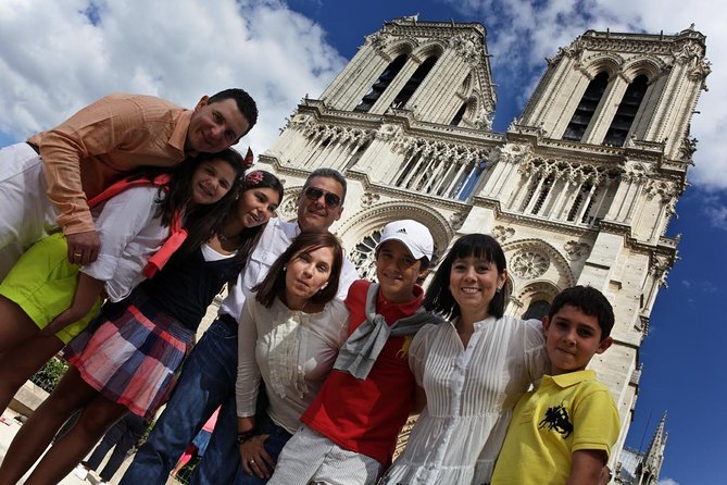 Private Photography Walking Tour of Paris: Latin Quarter or Montmartre - The photo critique moment (digital camera advantage)