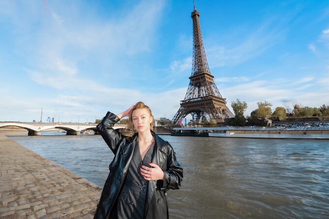 Private Professional Photoshoot near the Eiffel Tower in Paris - A typical 20-minute flow: how the session stays tight