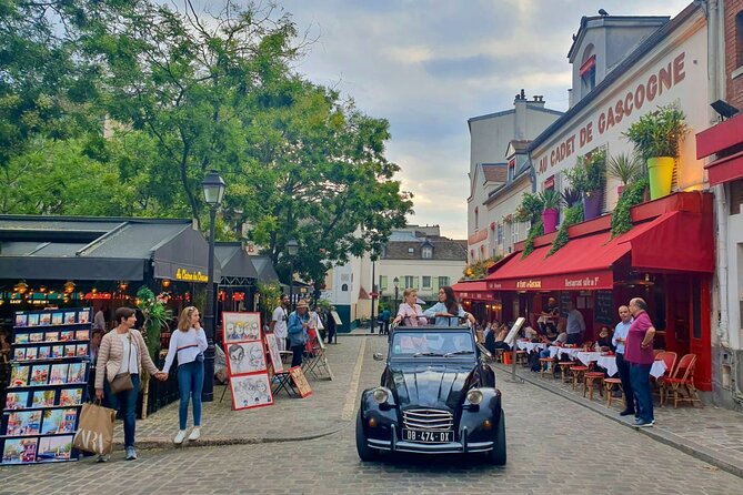 Private ride in a Citroën 2CV in Paris - 2h - The classic Citroën 2CV is the point, not just the transport