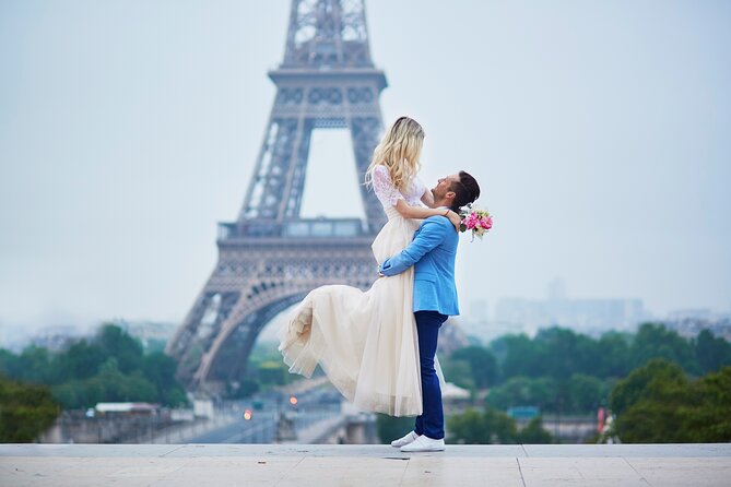 Private Romantic Photoshoot in Paris with Bouquet of Flowers - Key Highlights Worth Booking For