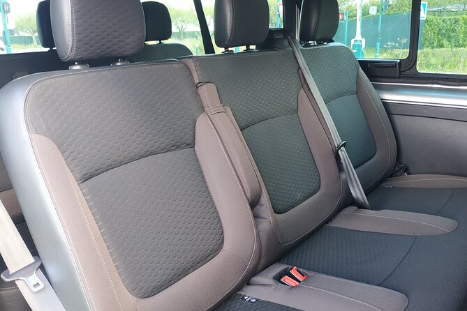 Private round trip transfer from/to Paris airports - Luggage Help That Keeps You Moving