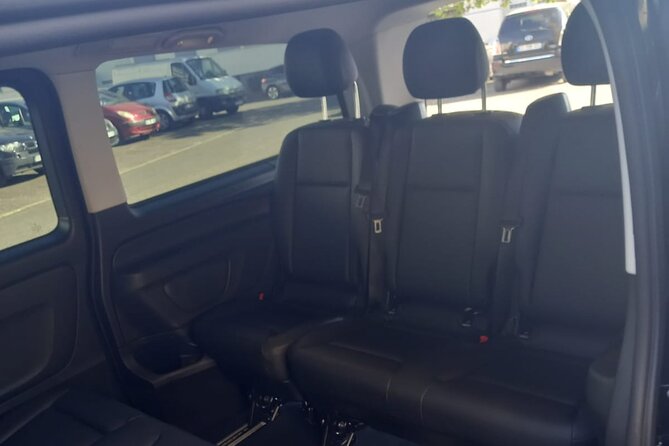 Private round trip transfer from/to Paris airports - Who This Transfer Is Best For