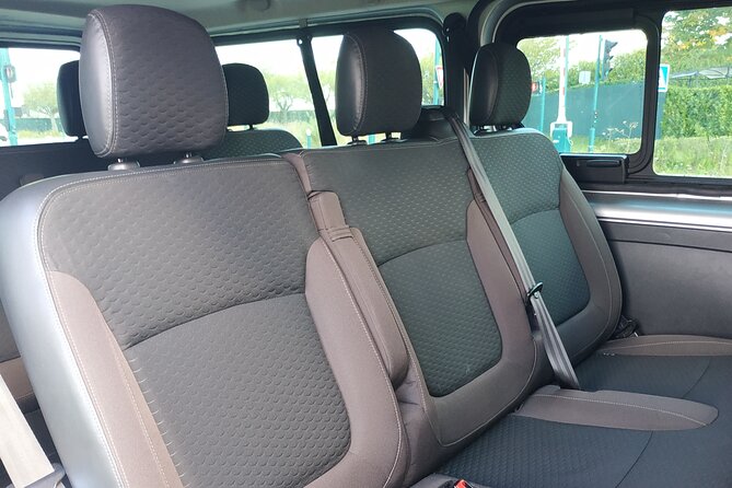 Private round trip transfer from/to PARIS <=> DISNEYLAND - Return Transfers: Staying On Track for the Evening Ride