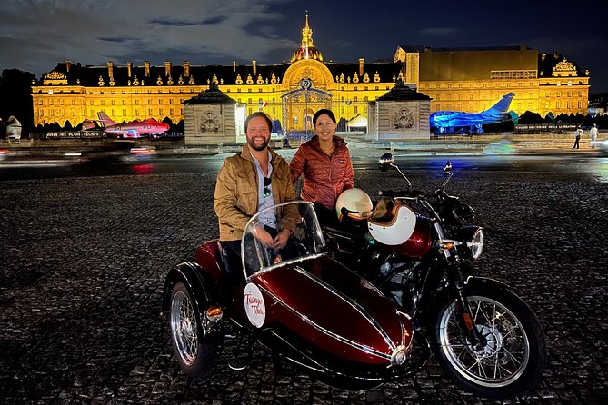 Private Sidecar Tour of Paris at Night with drinks - Stop 2: Arc de Triomphe and the Champs-Élysées glow