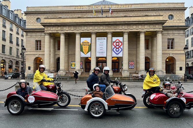 Private Sidecar Tour of the Hidden Gems of Paris - Helmets, rain gear, gloves, blanket: the “weather-proof” advantage