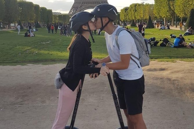Private Tour: Discover Paris with Local, 3 hours on a Segway - The real appeal: a private Segway route that strings big sights together