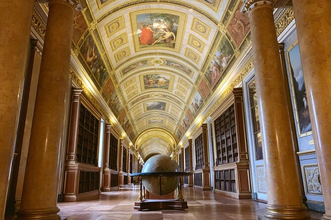 Private Tour in Fontainebleau Palace with Skip-The-Line Ticket - Château de Fontainebleau: why it feels different from Versailles