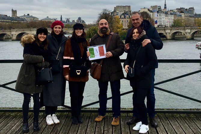 Private Tour in Italian of Paris: Centre, Montmartre, Louvre - Hôtel de Ville to Pont des Arts: From Lutetia Roots to Seine Views