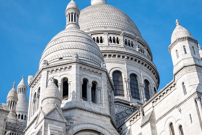 Private Tour of Montmartre in a Citroën Classic - Through the Vines Area: Quiet Montmartre Between the Famous Bits