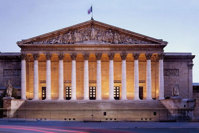 Private tour of various Monuments in Paris - Invalides to Eiffel Tower: the power-to-icon finale