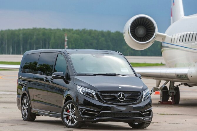 Private Transfer from CDG/ORLY/LBG Airport to Paris (Van-7 Pax) - The pickup routine: text message, name sign, and the no-chase factor