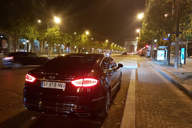 Private transfer from Charles de Gaulle airport to Paris: Premium Service - Your drop-off: Paris address only, so plan your last meters