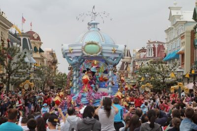 Private transfer from Paris to Disneyland - Pickup in central Paris: hotels, stations, and your exact address