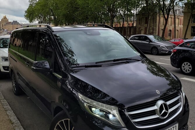 Private Transfer Paris from and to Airport (CDG, Orly, Beauvais) - Drop-off at the airport: what “private” means right after arrival