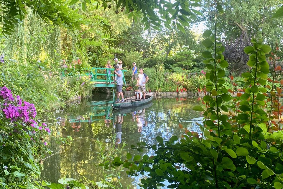 Private Trip Giverny Versailles Trianon from Paris - Versailles Gardens Photo Time: When You Finally Breathe
