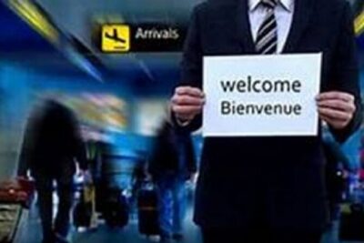 Private Van Transfer from CDG Airport to Paris - Inside the Van: Comfort for Up to 6 and Enough Space for Suitcases