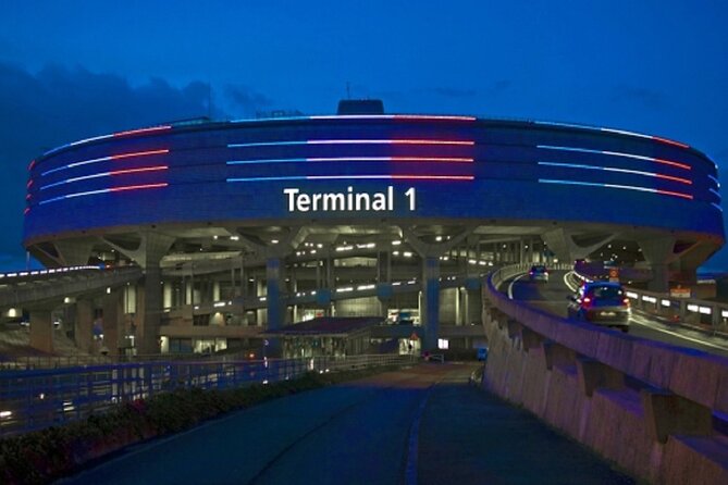 Private Van Transfer from CDG Airport to Paris - Realistic Things to Watch For (So You’re Never Caught Off Guard)