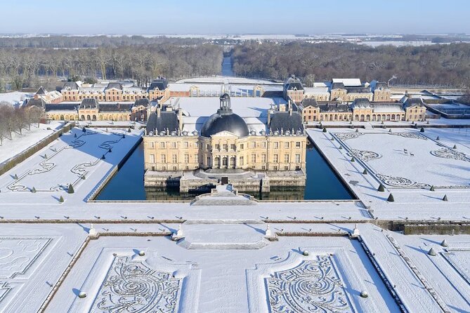 Private Vaux-le-Vicomte Candlelight Half-Day Escape from Paris - Timing matters: how a 5:00 pm start changes the mood