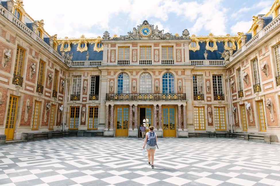 Private Versailles Bike Tour - Historic walls and Paris’s layered story