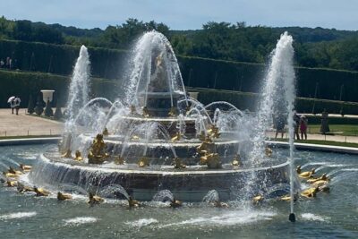 Private Versailles, Gardens, Trianon from Paris by Mercedes - How the day flows: from Paris pickup to Trianon and back