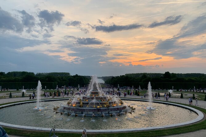 PRIVATE Versailles Palace & Gardens Tour with transfer included - Stop 1: Palace of Versailles in 2 hours with context that sticks