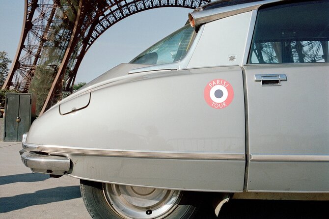 Private Vintage Car Tour of Paris in a Citroën DS - 2H - Stop 5: Notre-Dame from outside, done efficiently
