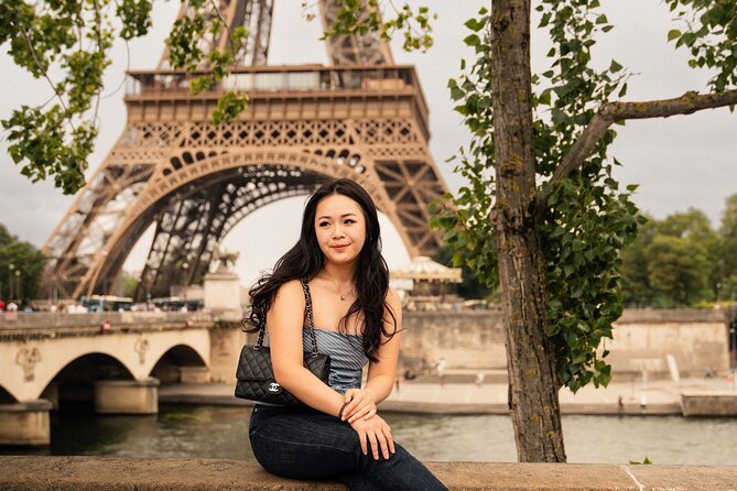 Professional Eiffel Tower Photo Tour with VOGUE Photographer - Logistics that matter: where you meet and how to prepare