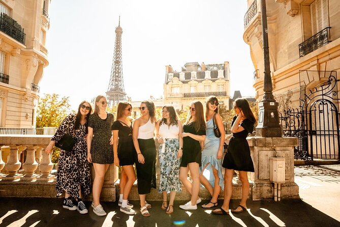 Professional Eiffel Tower Photo Tour with VOGUE Photographer - Who this photo tour is best for