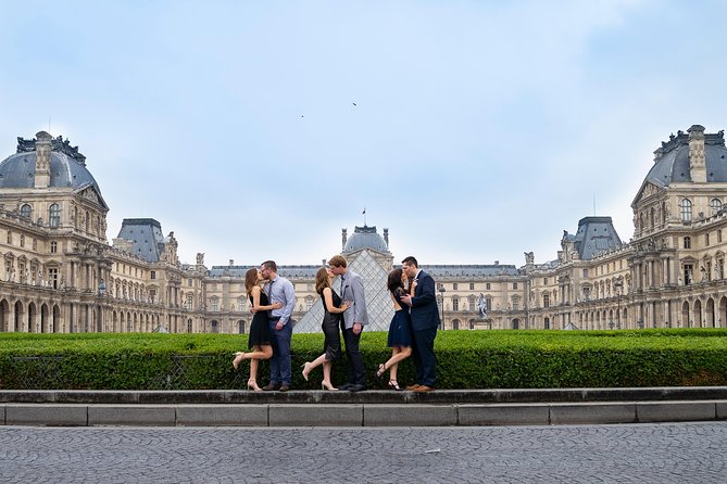 Professional Photo Shoot Walking Tour in Central Paris - The Route: Louvre Neighborhood, Seine Bridges, and Notre-Dame Corridor