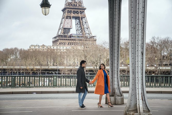 Proposal Photographer in Paris - What happens during the shoot: guidance, timing, and calm posing