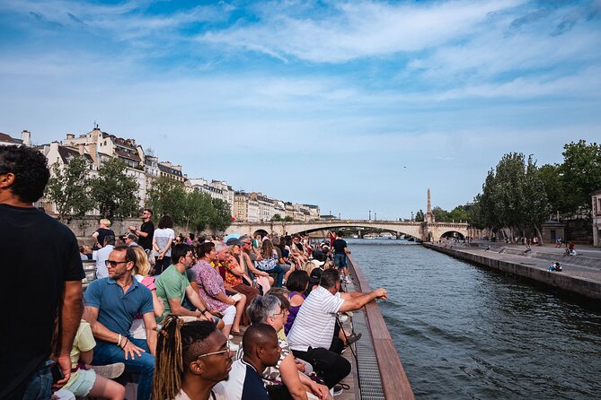 River Seine Sightseeing Boat Tour with Audio Guide - Place de la Concorde: Paris’s Big Square by the Seine