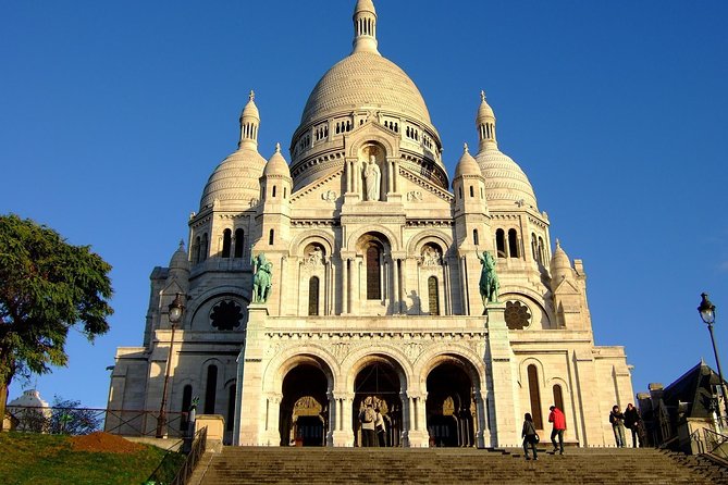 Romantic Montmartre: Paris Lost Lovers Exploration Game and Tour - What Makes Montmartre Work Better With Clues