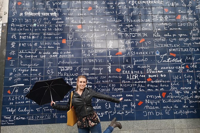 Romantic Montmartre: Paris Lost Lovers Exploration Game and Tour - Using the Quest to See More Than Postcards