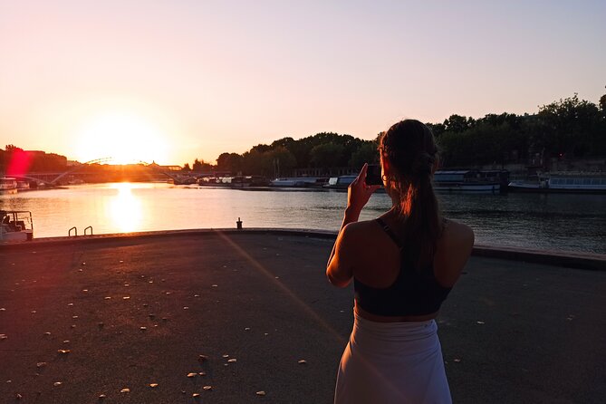 Running in Paris at dawn & see 10 secrets - Why Dawn Jogging Beats Regular Sightseeing in Paris