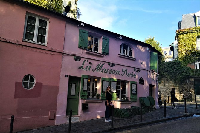 Sacred Heart and Montmartre with private guide - From Rue de Mont Cenis to Place du Tertre: Writers’ Corners and Painter Streets