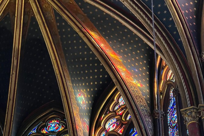 Sainte Chapelle and Conciergerie 1.5-Hour Private Guided Tour - Two landmarks, one story: Île de la Cité in 90 minutes
