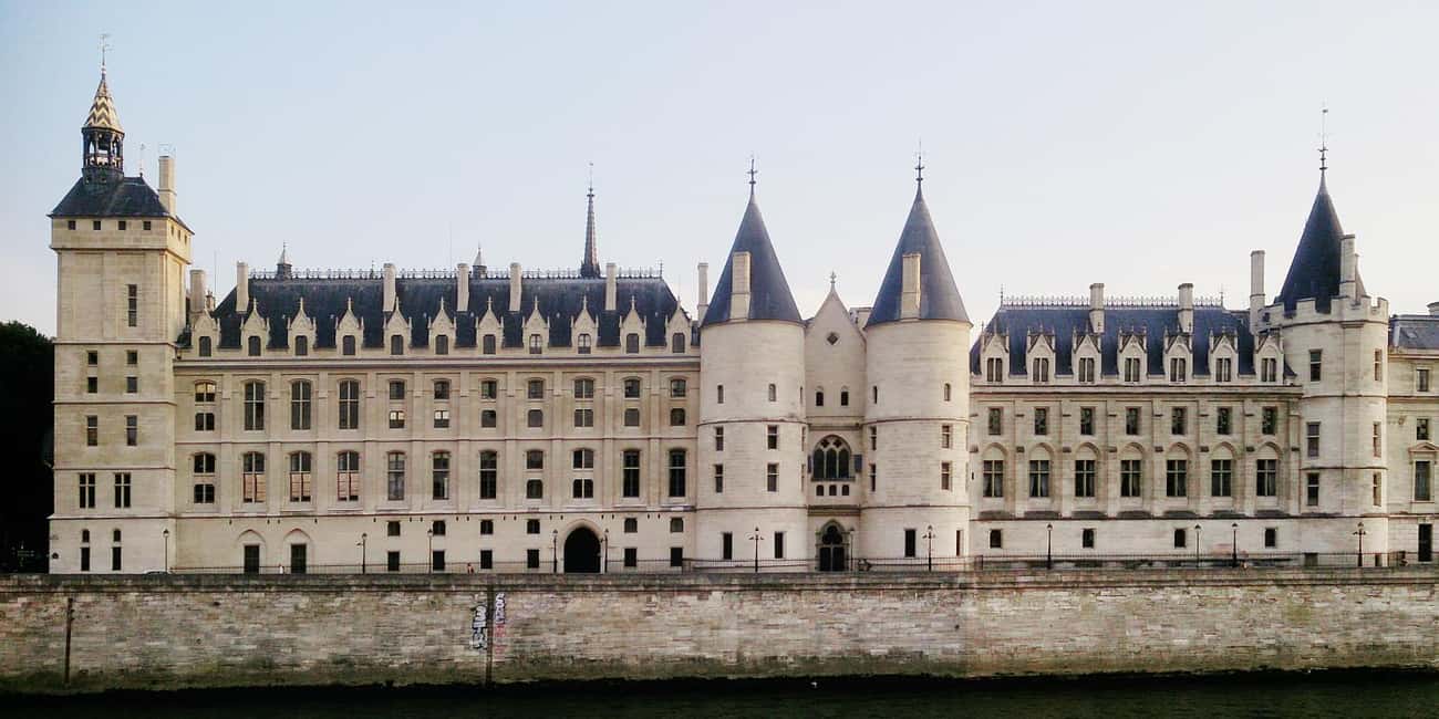 Sainte Chapelle & Conciergerie Private Guided Tour - Key highlights you’ll feel right away