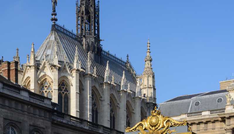 Sainte Chapelle & Conciergerie Private Guided Tour - The guide’s Gothic “decoder ring”: color, space, light, and engineering