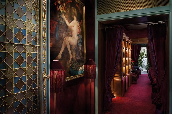 Scandalous Paris-Belle Epoque Brothels & Courtesans - Stop 2: Galerie Vivienne and the brothel that lived inside a passage