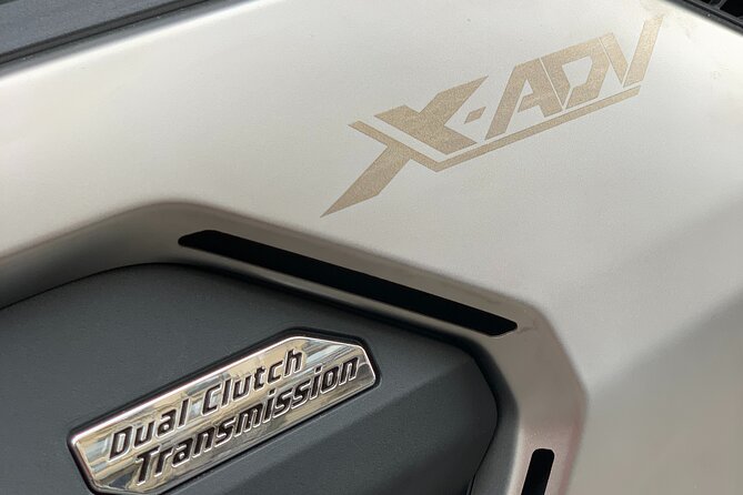 Scooter rental X-ADV Honda 2023 (A2 license) Paris - What you might miss (and how to patch it)
