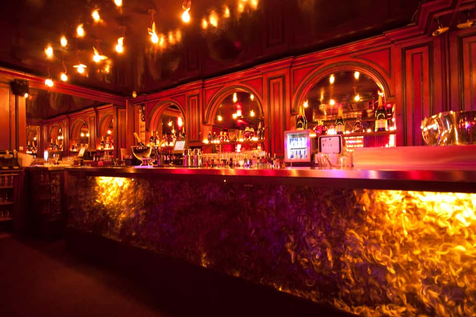 Secret Square Paris : Parisian Strip-Tease Cabaret Ticket - Practical tips so your night goes smoothly