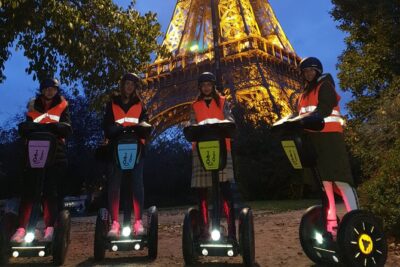 Segway by night ! Illuminated Paris - Eiffel Tower: the obvious stop that still lands