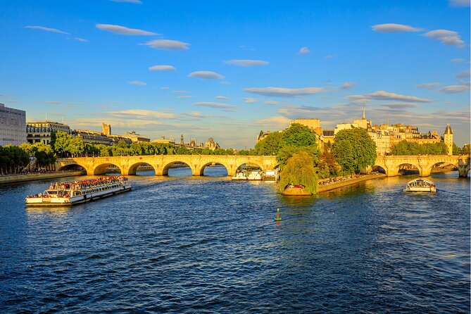 Seine River Cruise flexible ticket with Audio in Paris - 1 Hour - Meeting Point at Bateaux Parisiens: Easy to Find, Simple to Use