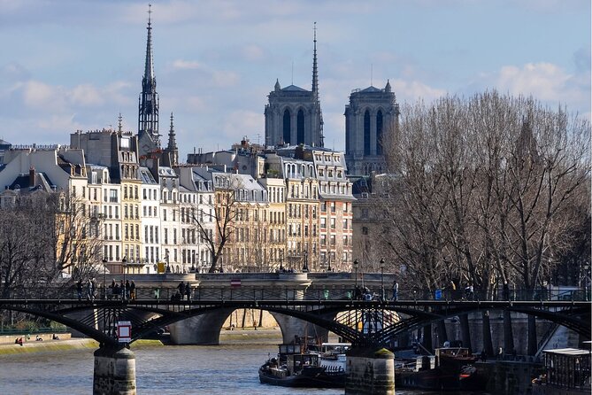 Seine River Cruise flexible ticket with Audio in Paris - 1 Hour - Who This Seine Cruise Is Best For (And Who Should Skip)