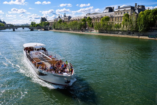 Seine River Direct Access Guided Cruise - Eiffel Tower to Invalides: The Big-Stories Segment