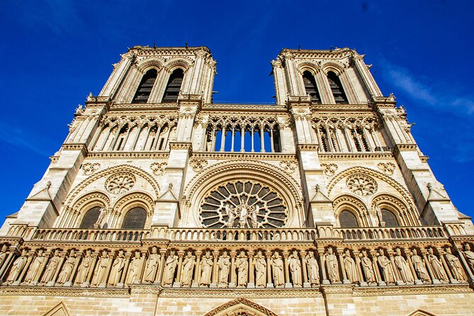 Self-Guided Audio Tour: Notre Dame de Paris Cathedral (no ticket) - Stop 1: Île de la Cité’s intro walk before Notre-Dame