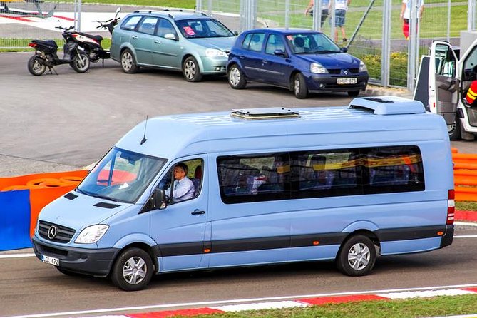 Shuttle Arrival Transfer from Paris Airport to Hotel/ Apartment - Who Should Book This Paris Airport to Hotel or Disney Transfer