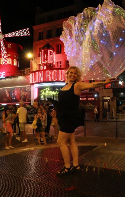 Singing Montmartre by night with a Diva - Meet at Chez Ma Cousine and Step into the Diva Concept